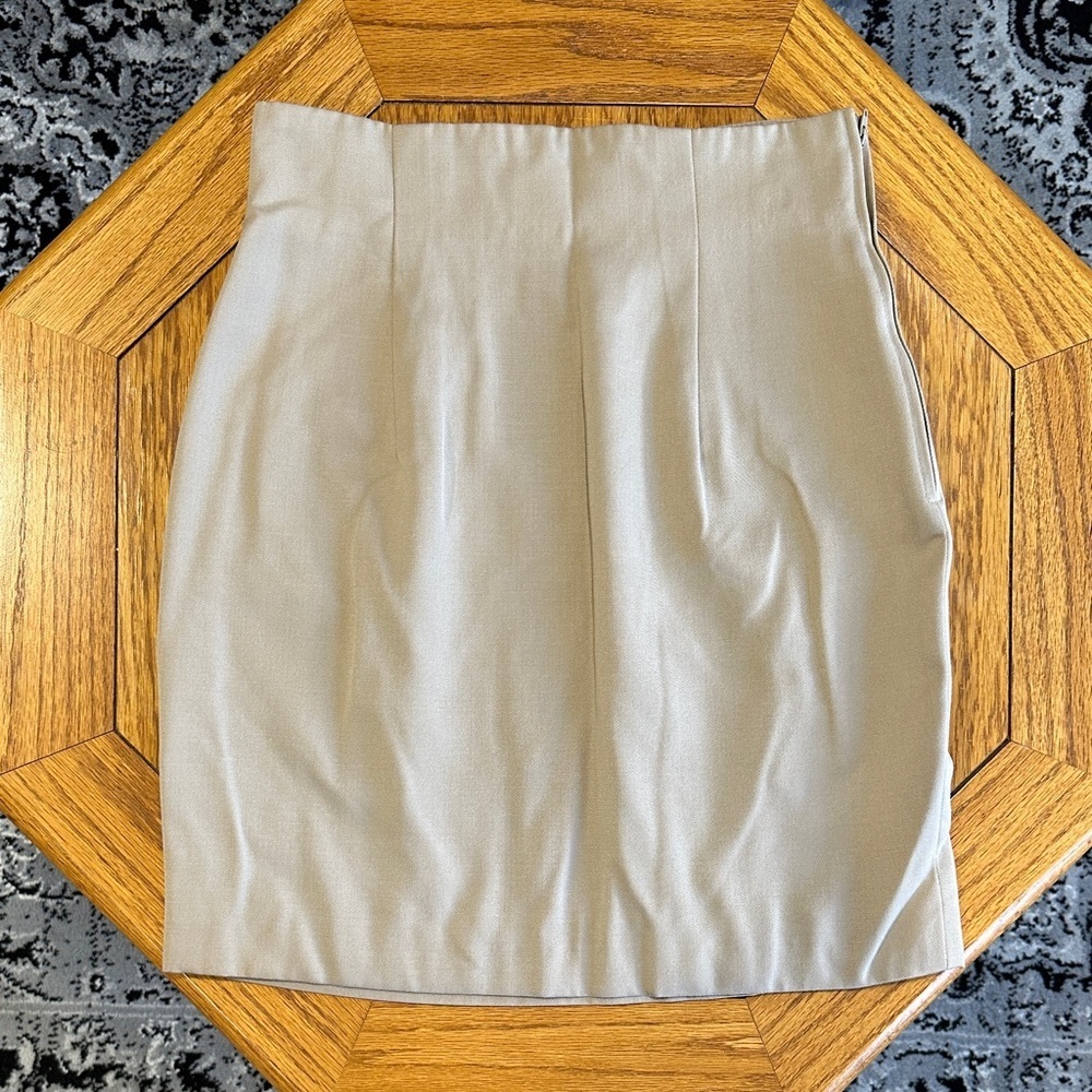 *BEBE* Tan Wool Pencil Skirt Side Zipper Size 8